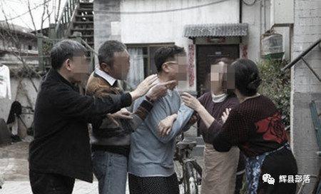 男子霸占邻居空房3年 法院判了男子霸占邻居空房三年，法院终于作出判决——解读案件背后的是与非