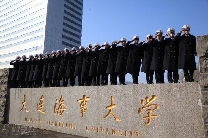 大连一所大学不放假大连某大学不放假背后的原因与影响分析