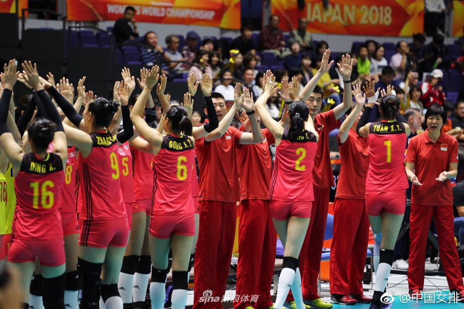 中国女排开门红 3-1逆转墨西哥是的，中国女排在最近的比赛中以3-1逆转墨西哥女排，取得了开门红。